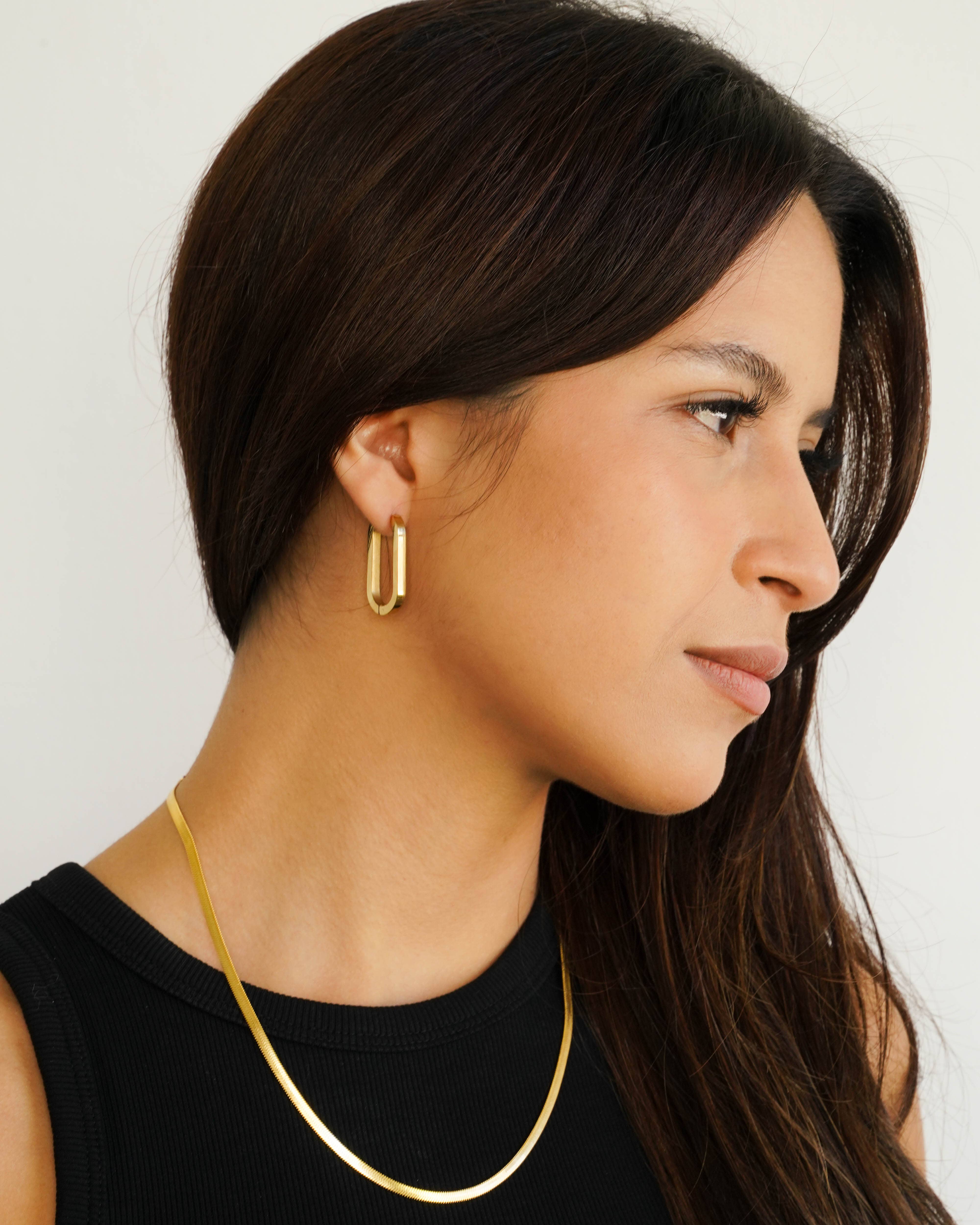 Hunter & Hare - Wholesale Hoop Earrings - Olivia Oval Clasp Hoops1