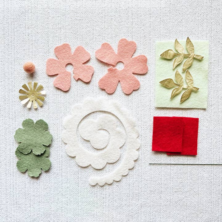 Heartgrooves Handmade - Wholesale DIY craft kit - Mini Felt Flower Craft Kit | Holly Jolly Holiday Collection1