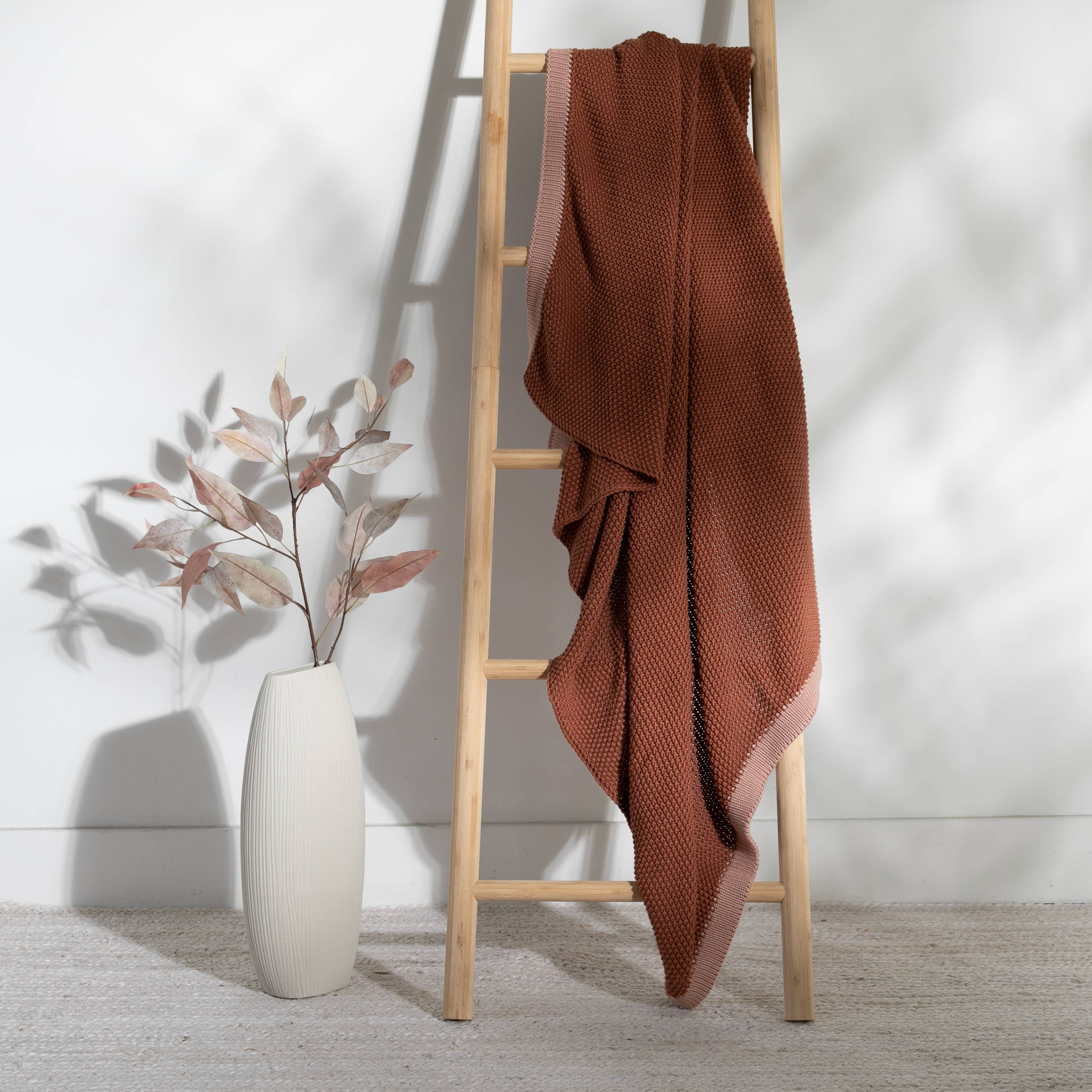 Pink Lemonade – wholesale Prydnadsfilt – Lekha Rust- 100% ekologisk bomullsfilt1