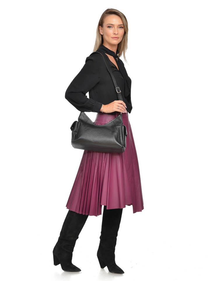 AW25 IR 138T NERO for wholesale by Isabella Rhea