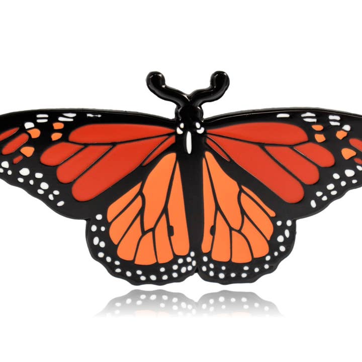 Monarch Butterfly Hartemail-Anstecknadel für den Großhandel von Clayton Jewelry Labs