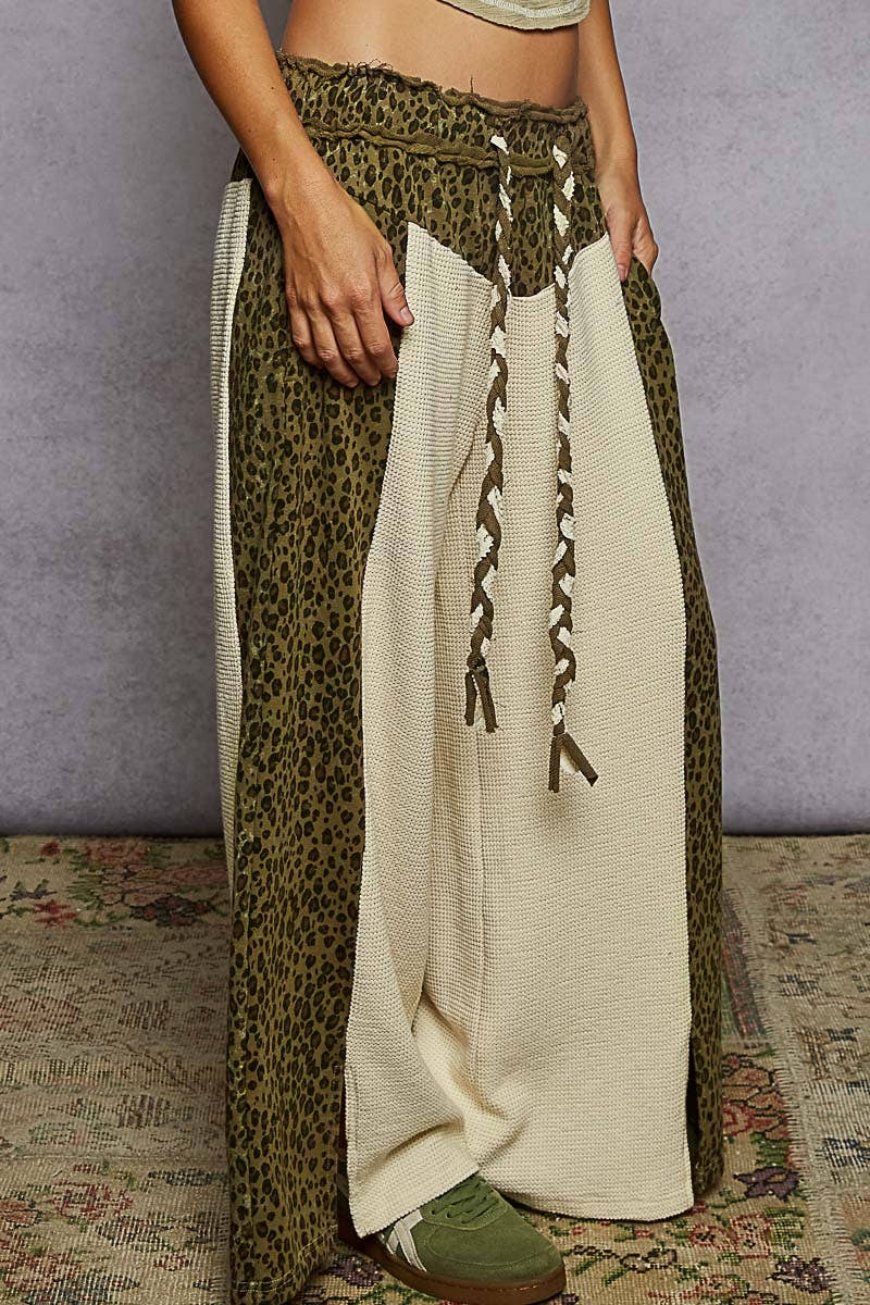 Pol Clothing - Wholesale Pants - Women's - Animal print contrast thermal straight fit knit pants4