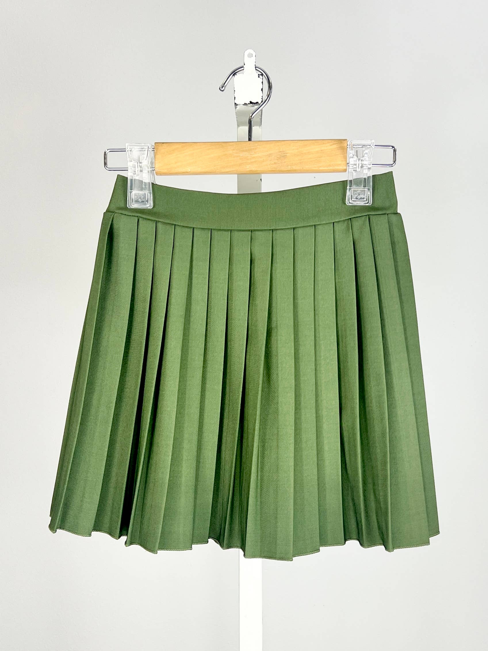 MINI MIGNON PARIS - Wholesale Skirt - Kids - Solid pleated schoolgirl skirt for girls5