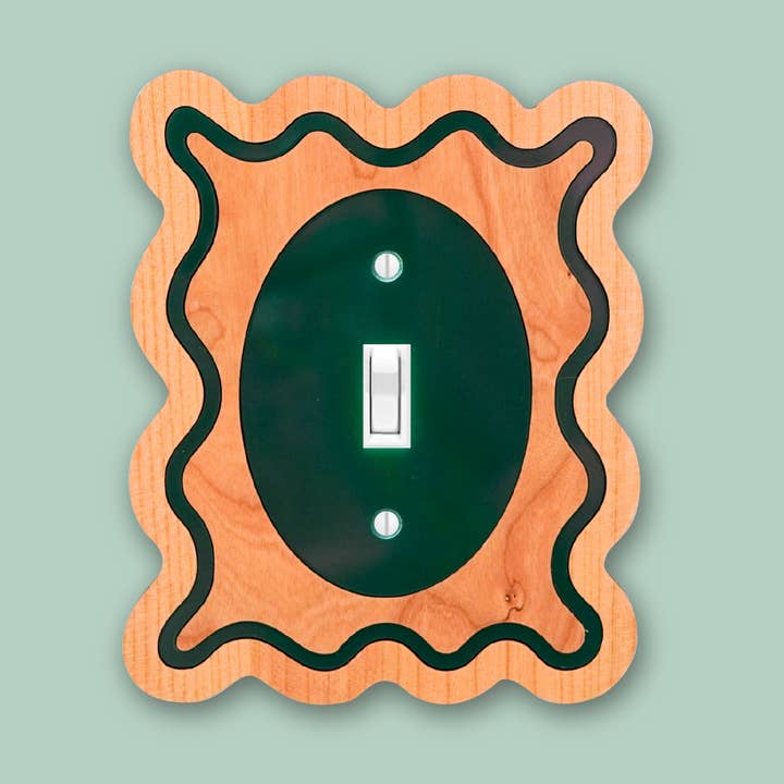 Hoes voor lichtschakelaar van golvend hout en donkergroen voor wholesale door Whimsy Makers