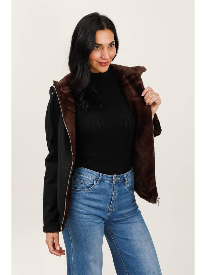 Attrait Paris - Wholesale Parka - Women's - Short hooded parka, reversible fur11