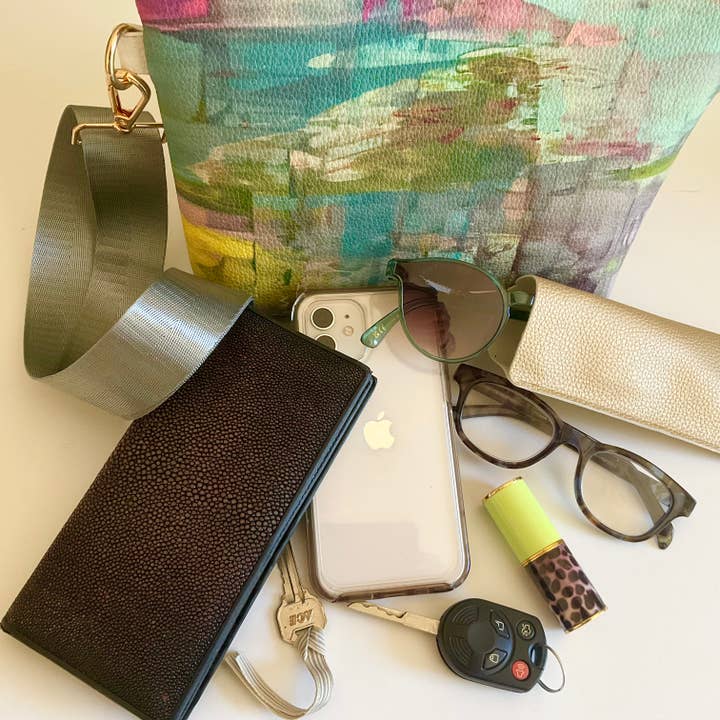 Delisch Jewelry & Accessories - Wholesale Crossbody Bag - Women's - CERISE AQUA CROSSBODY HANDBAG2