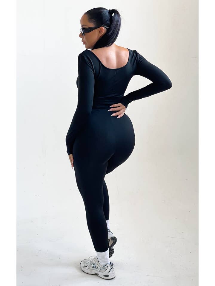 Femme Luxe - Wholesale Jumpsuit - Dames - Zwarte nauwsluitende jumpsuit met lange mouwen - Femme Luxe3