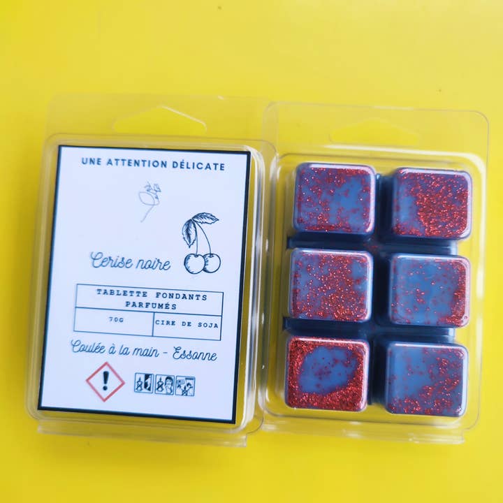 Black cherry scented fondant tablets for wholesale by Une attention délicate