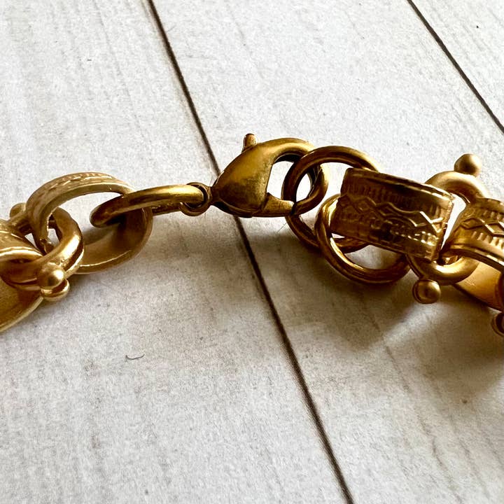 Nellie Pratt Artisan Jewelry - Wholesale Link & Chain Bracelet - Maybelle From Slidell
antique gold vintage chain bracelet4