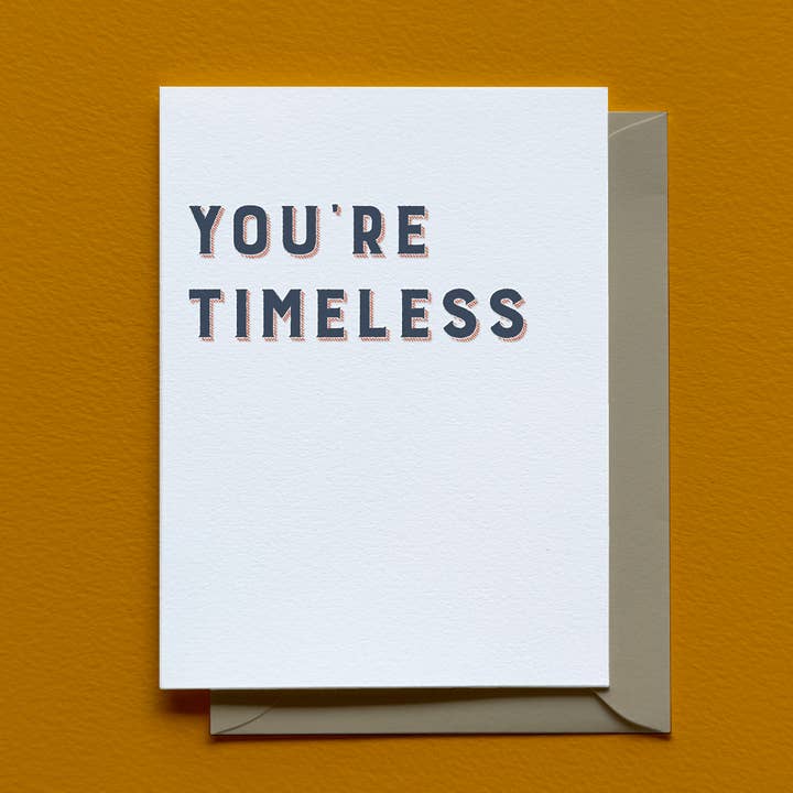 Carte intemporelle avec ombre portée pour la vente par Laughing Owl Press Co.