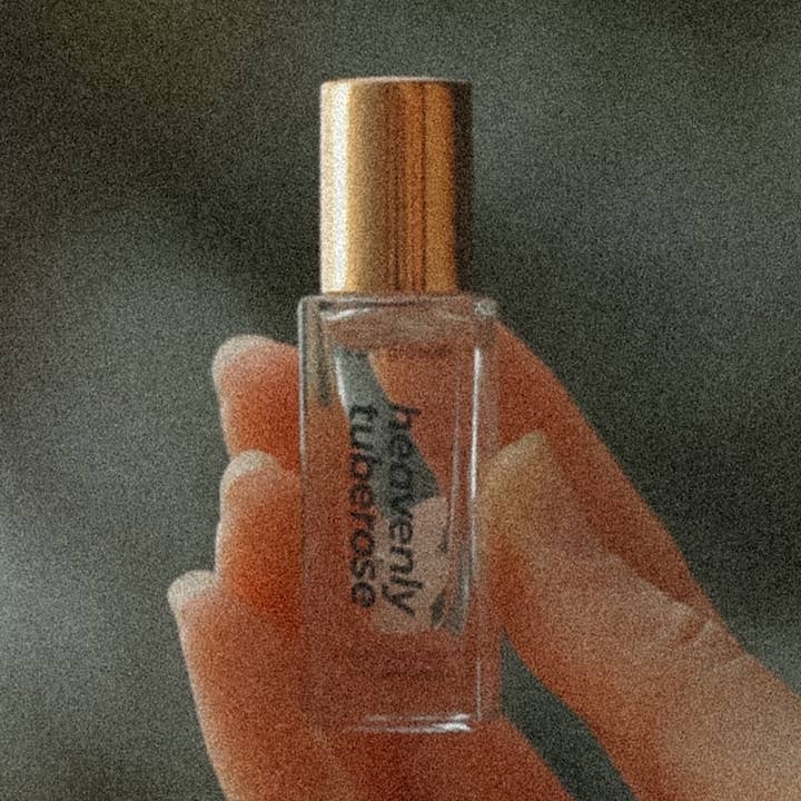 organic heavenly tuberose perfume oil for wholesale by Kai's Groove