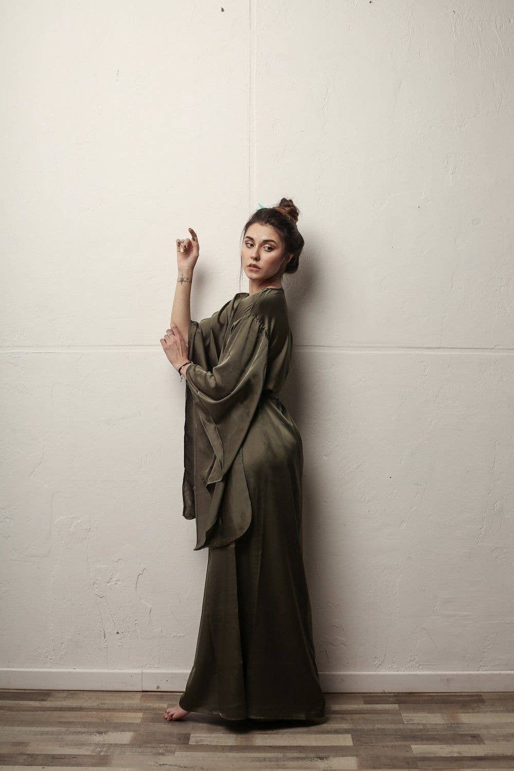 Angie's Showroom - Wholesale Robe - Women's - Kimono Sleeves Long Robe2