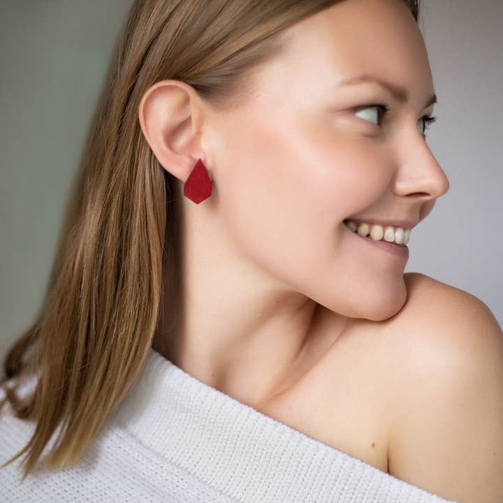 Valona - Wholesale Dangle Earrings - Pilke drop earrings11