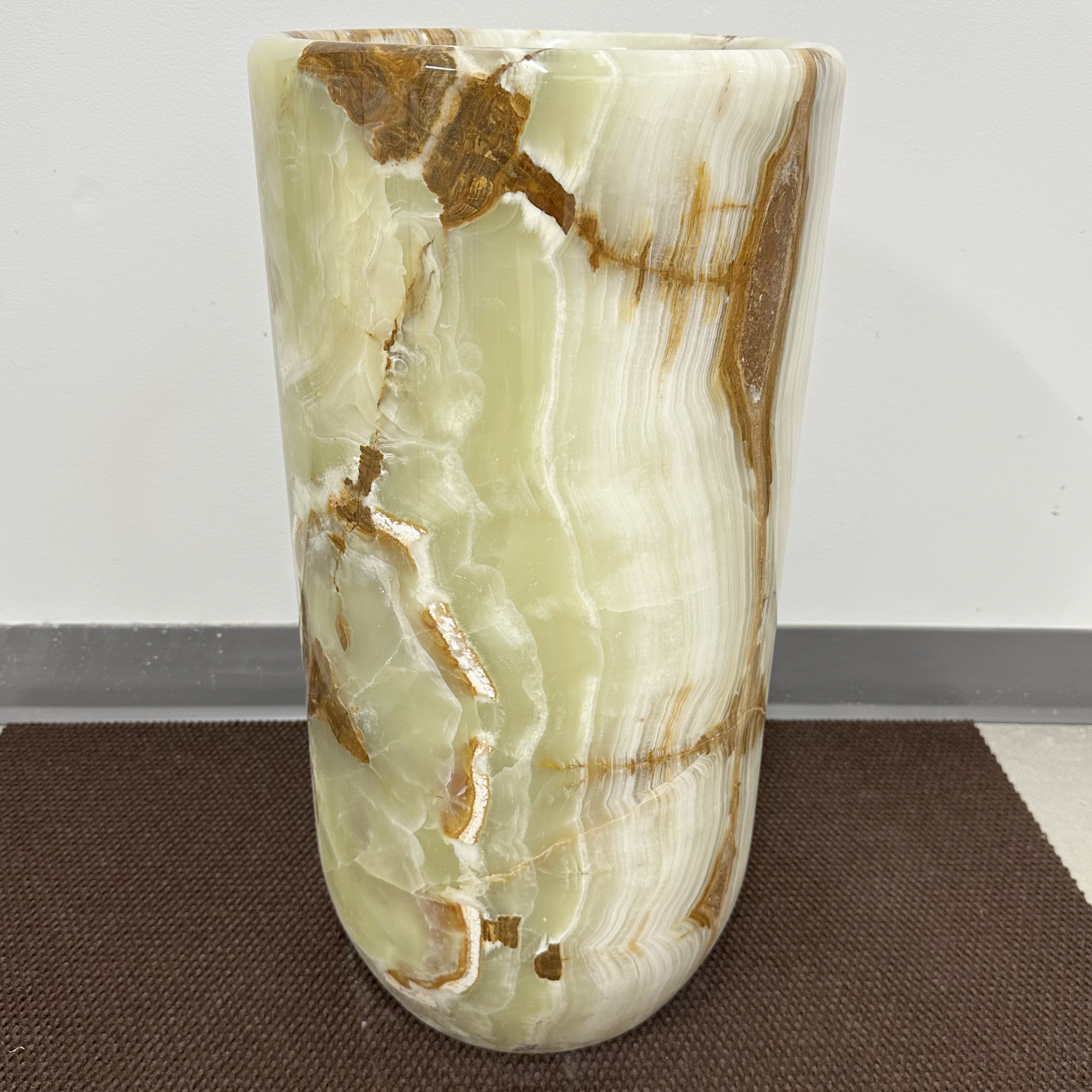 Page Imports - Wholesale Urn - Floor Urn - 24" x 12"10