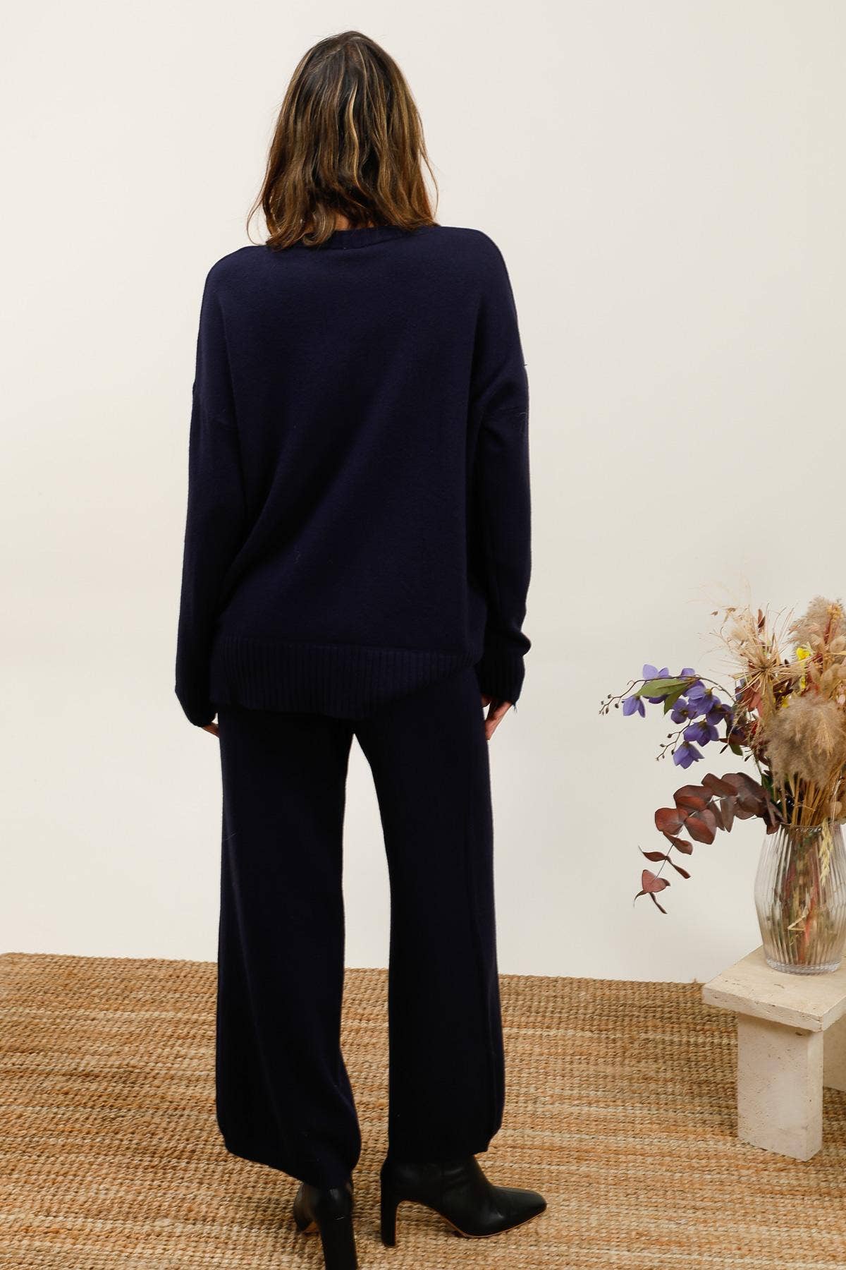 DIX-ONZE - Wholesale Lounge Set - Women's - 2-Piece Set in Soft Knit – Comfort & Elegance3