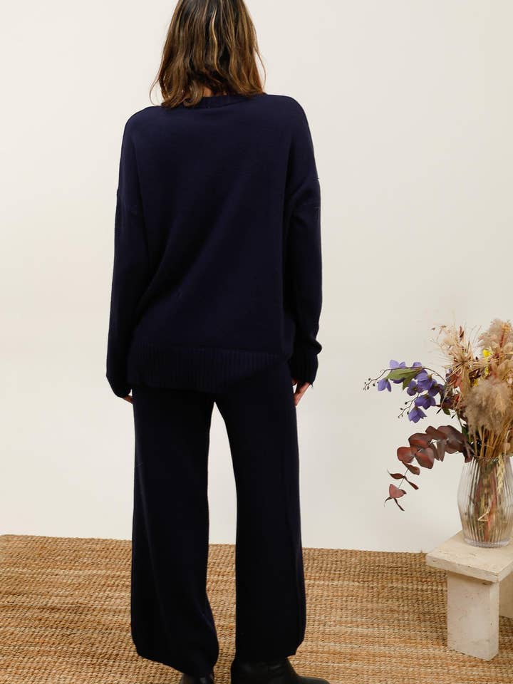 DIX-ONZE - Wholesale Lounge Set - Women's - 2-Piece Set in Soft Knit – Comfort & Elegance3