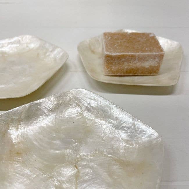 ByBazz - Venta al por mayor Bandejas/platos/boles decorativos - Schaaltje Schelp Capiz XS White6