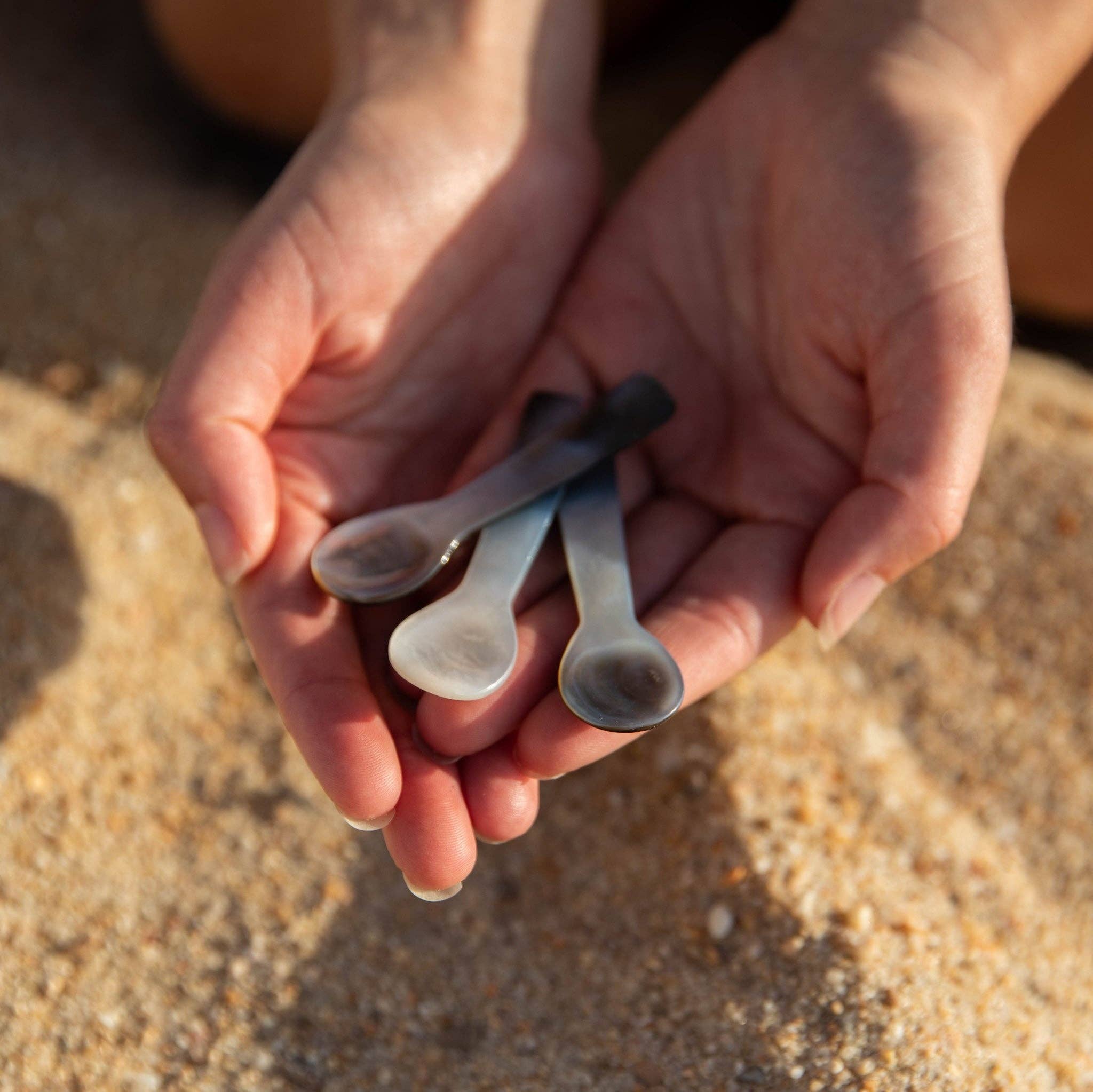 Earth tu Face - Vente Rouleau beauté/visage - Nouveau prix ! Cuillères en coquillage2