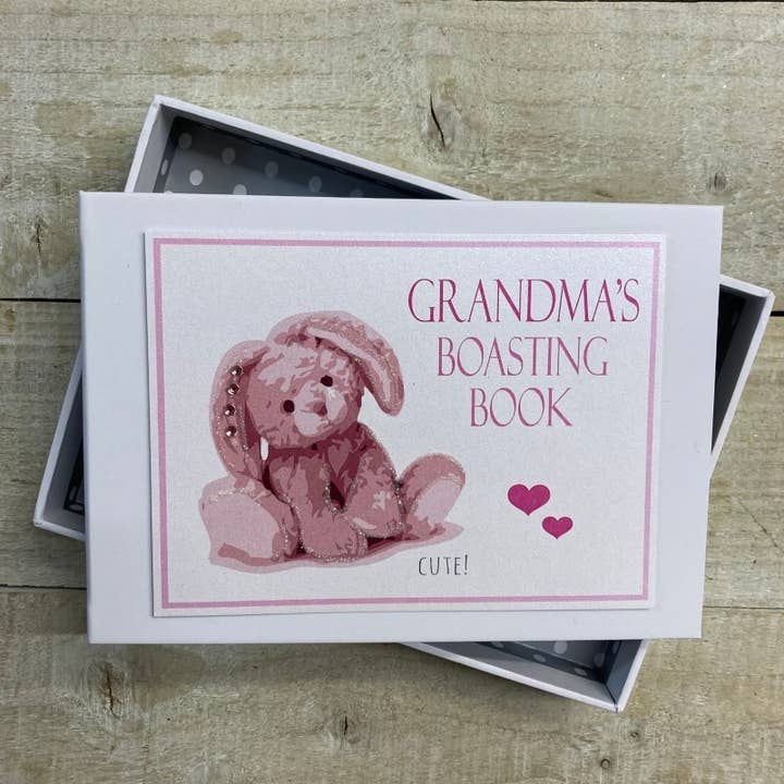 Avec le livre, l'album photo Grandma's Bunny Pink - Mini (NRP3) pour la vente par White Cotton Cards