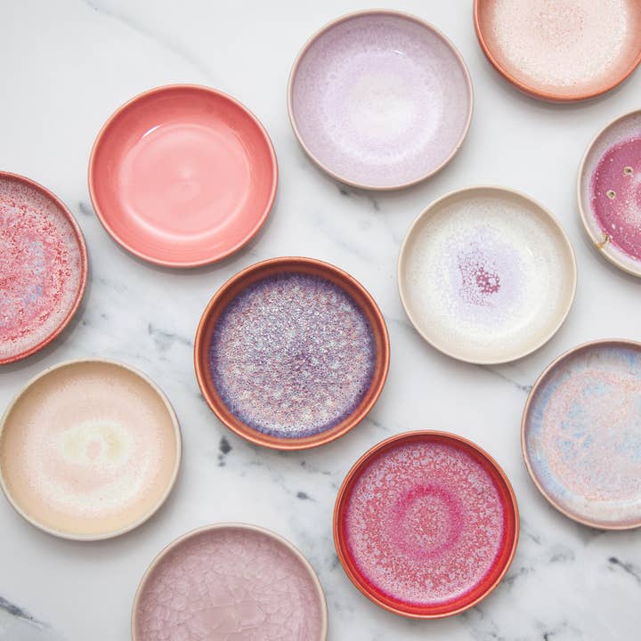 Piatti ad anello in ceramica - Perfectly Pink per la vendita all'ingrosso da parte di Melike Carr