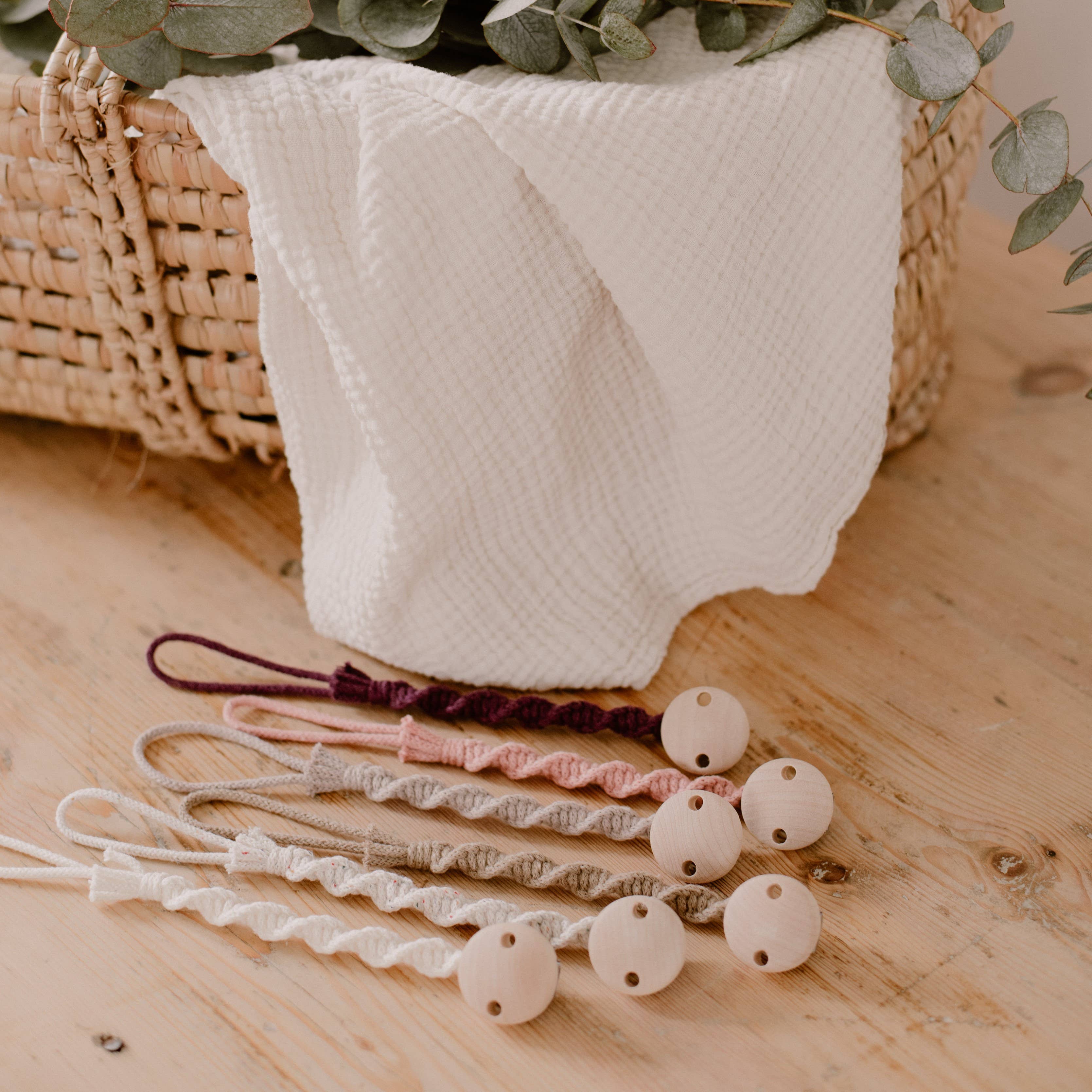 Anaïs J Créations - Wholesale Pacifier Clip - Baby - Macrame Twisted Pacifier Clip9