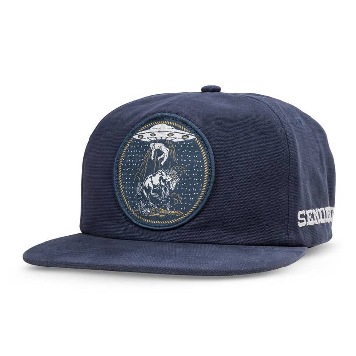 Charros och Aliens Hat för wholesale av Sendero Provisions Company