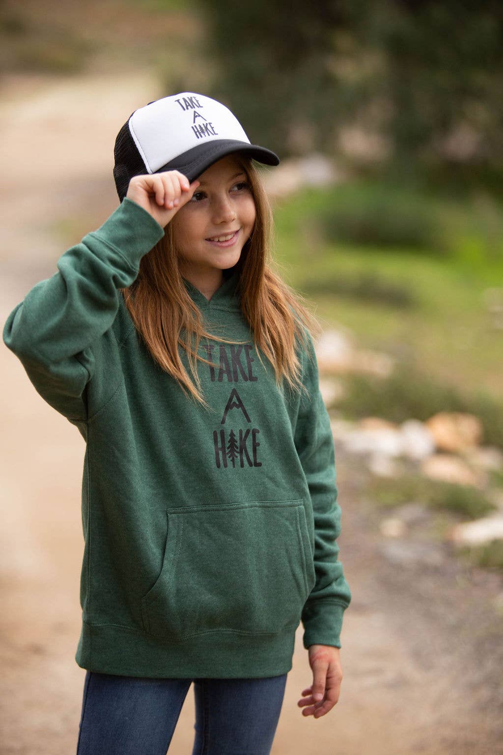 Outdoorable Apparel - Vente Sweat à capuche – enfant - Sweat à capuche Take A Hike Vert mousse et noir1