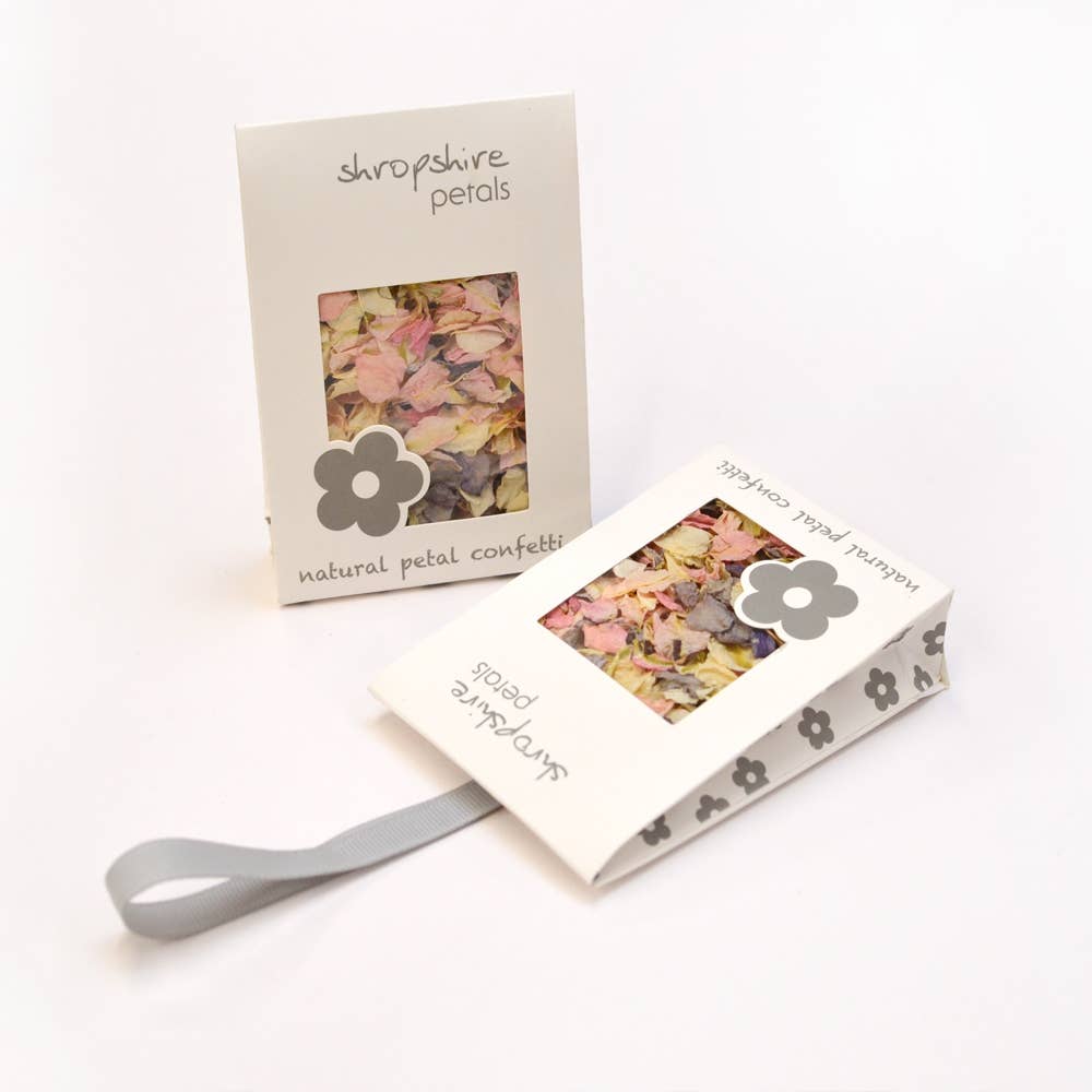 LSF Wholesale – wholesale Confetti – White Individual Flower Confetti Sachet1