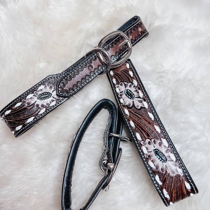 The Sterling Gypsy - Venta al por mayor Collar - Perros - Collar vaquero para perro vaquero de piel blanca cosida a látigo, labrado a mano, vaca, perro de granja