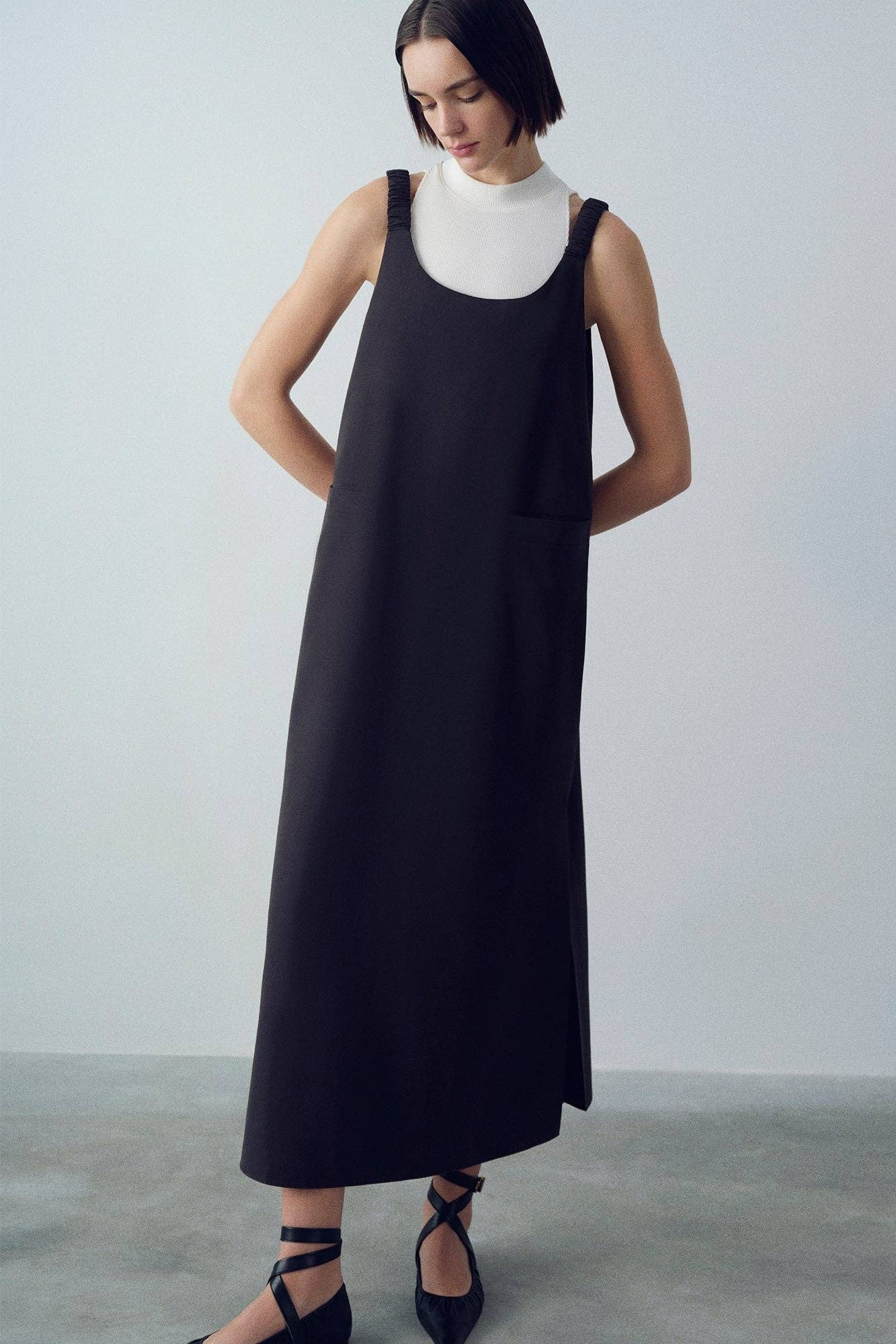 Black THICK STRAP GILET for wholesale on Faire0