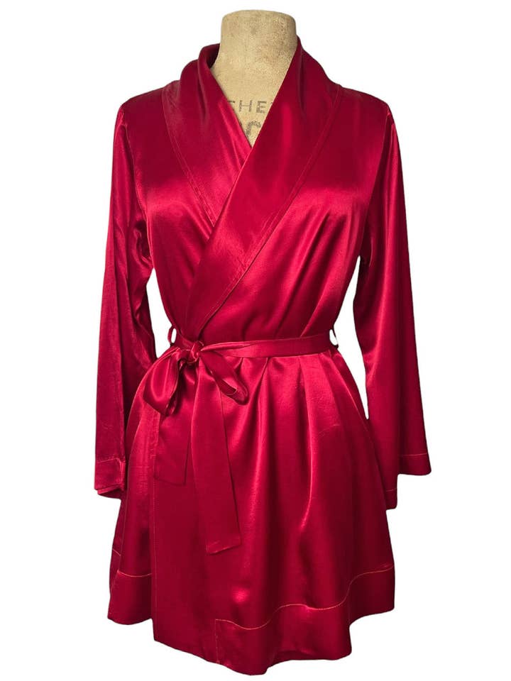 Robe Elegante com Gola Xale de Cetim Vermelho Rubi dos Anos 1930 por atacado de Loco Lindo