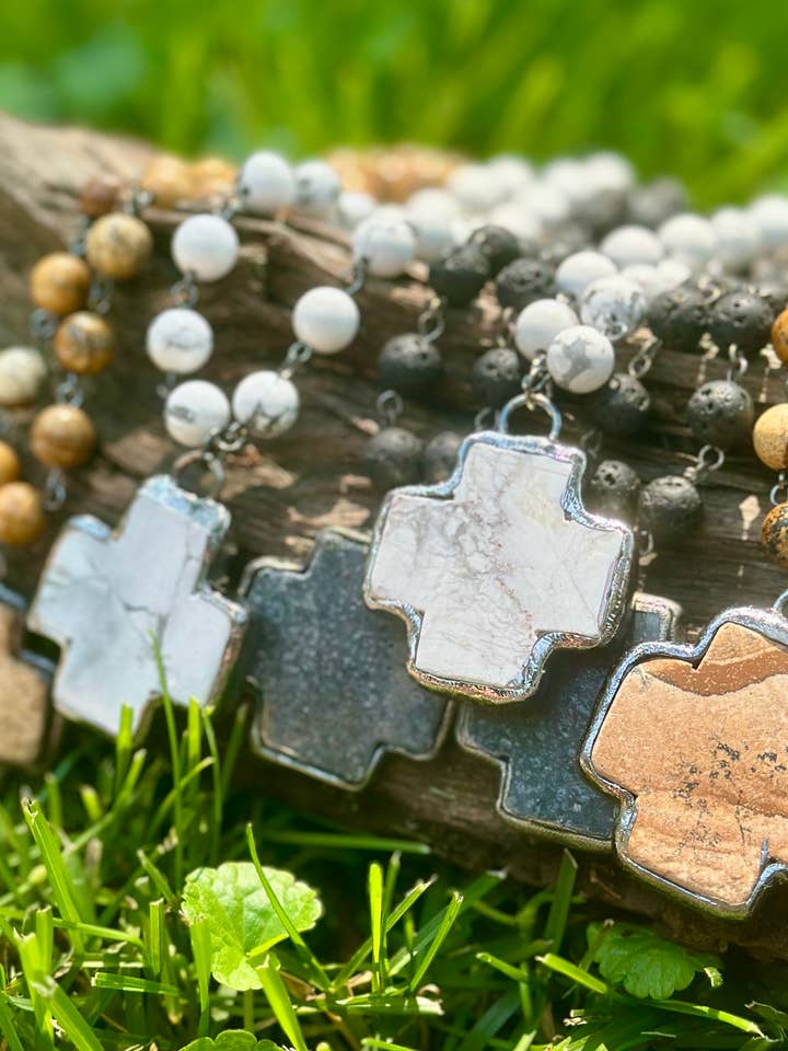 Teton gesoldeerde kruisketting voor wholesale door Grace & Grit Living by Amy Louise