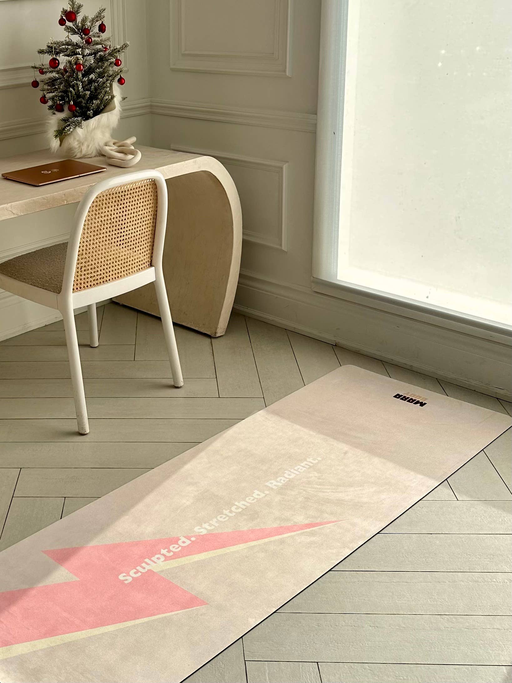 MARA BODY - Yoga Mats, Pilates Reformer Mats & Yoga Towels – Großhandel Yogamatte – Motivierende vegane Wildleder umweltfreundliche waschbare Yogamatte8