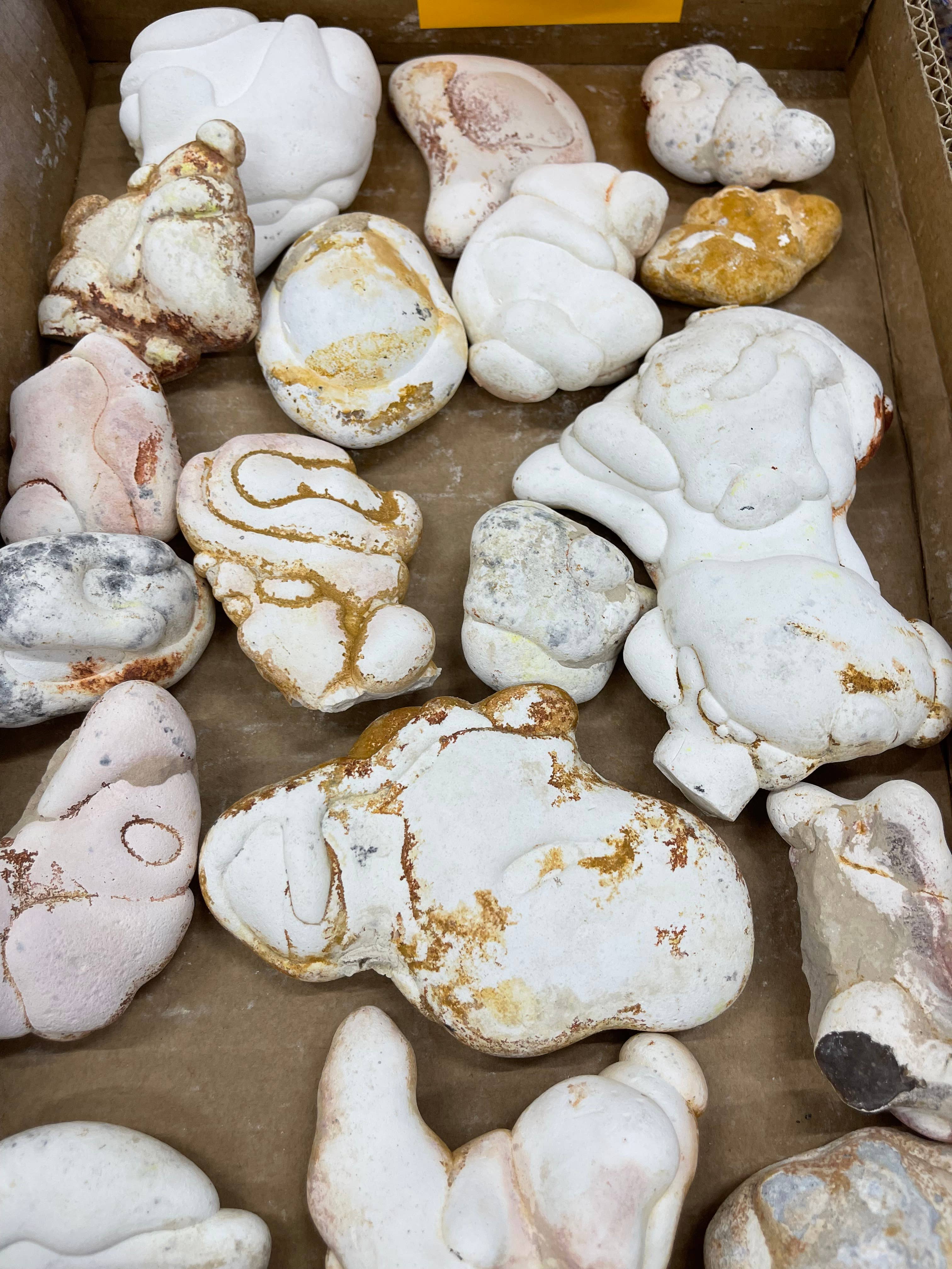 Casablanca Exports - Wholesale Spiritual Stone/Crystal - Medium Fairy Stones Goddess Stone Box 2