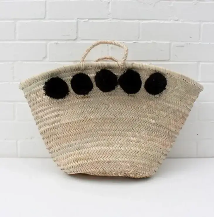 HandmadeBestSeller - Wholesale Strandtas - French Market Basket, rieten zak met pompons0