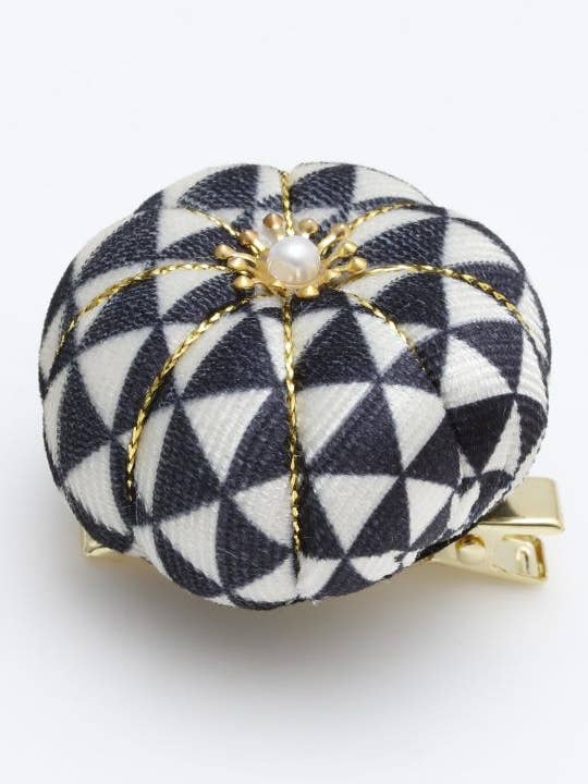 UROKO MON - Hair Clip for wholesale by Ametsuchi by Amina Collection