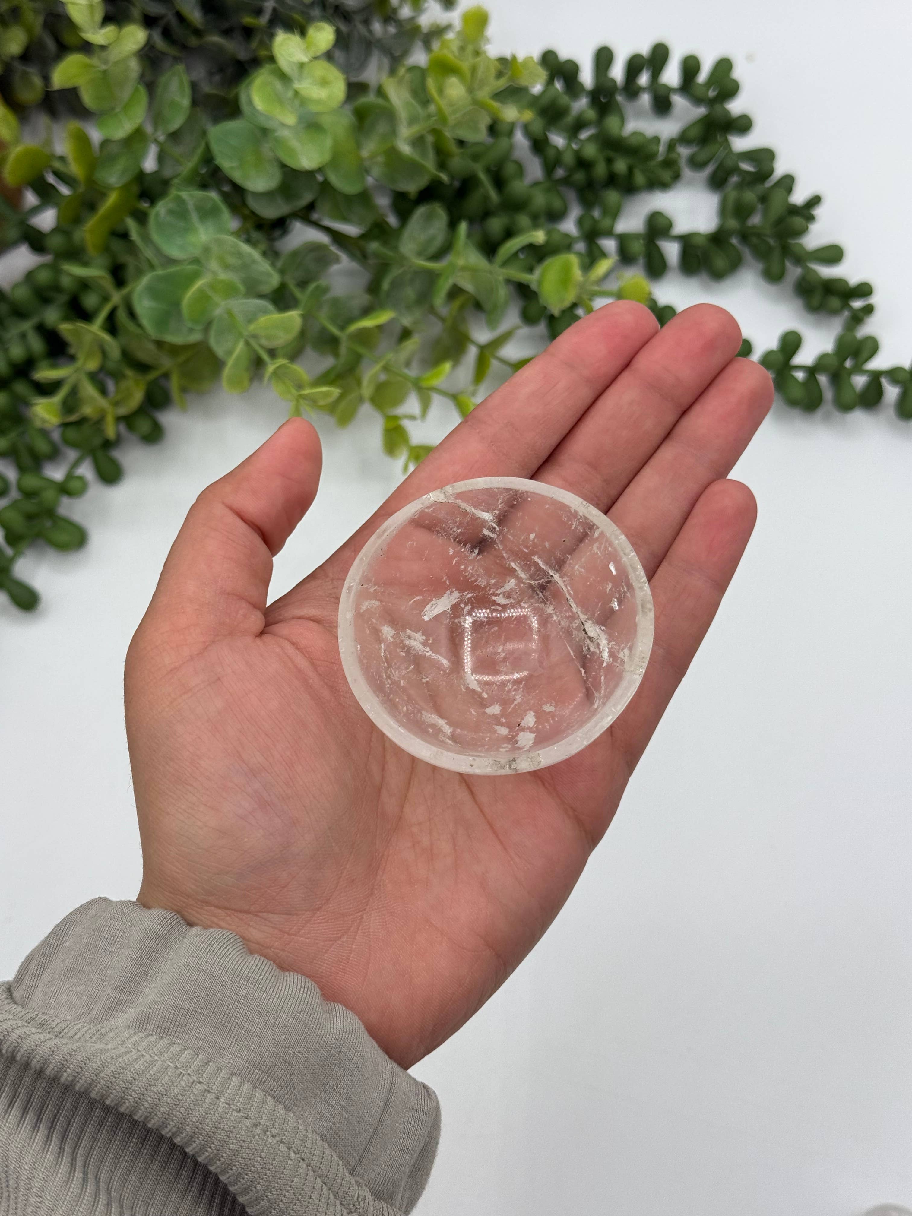 Meraki Gemstones - Wholesale Meditation Supplies - Clear Quartz Chakra Bowl 5-6 cm3
