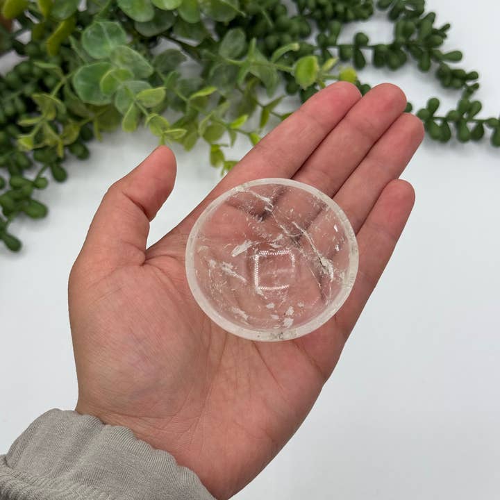 Meraki Gemstones - Wholesale Meditation Supplies - Clear Quartz Chakra Bowl 5-6 cm3
