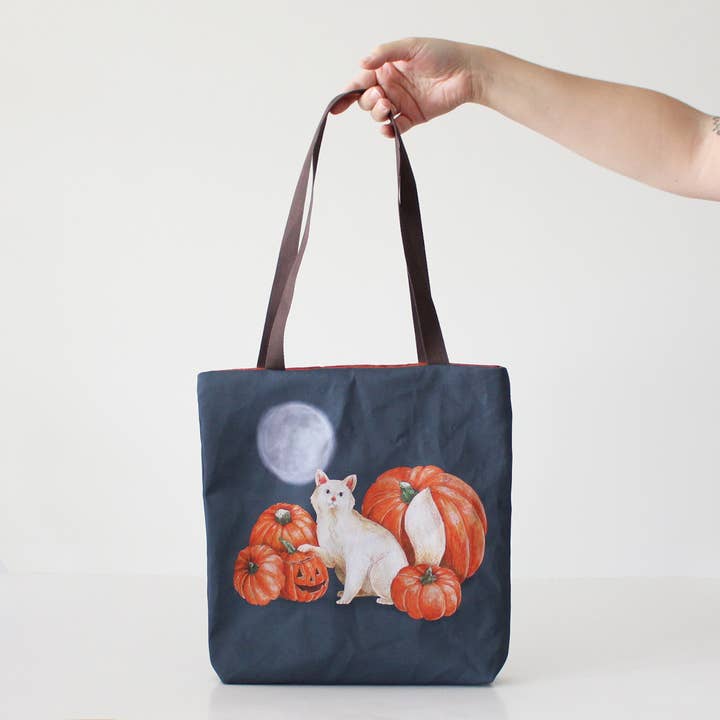 Minerva, le chat d'Halloween | Sac fourre-tout pour la vente par The Blue Rabbit House