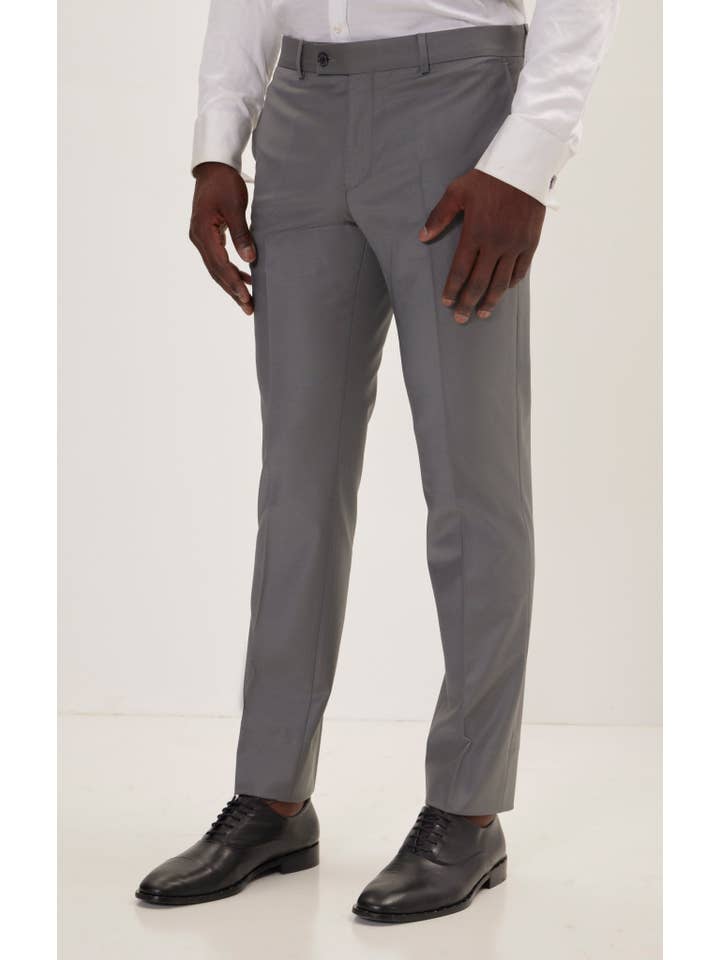 GRIS OSCURO Traje con doble botonadura de lana merino Super 120S para hombre, color gris oscuro de venta al por mayor en Faire8