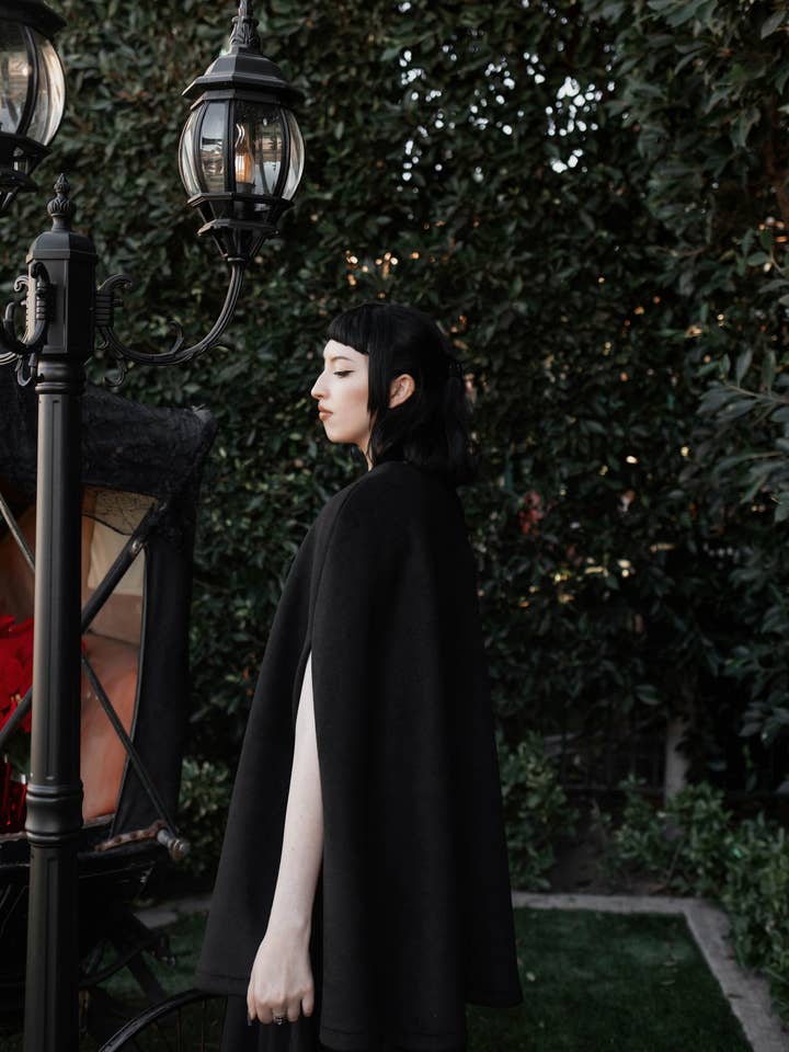 Lively Ghosts - Wholesale Cape - Women's - Seance Cape5