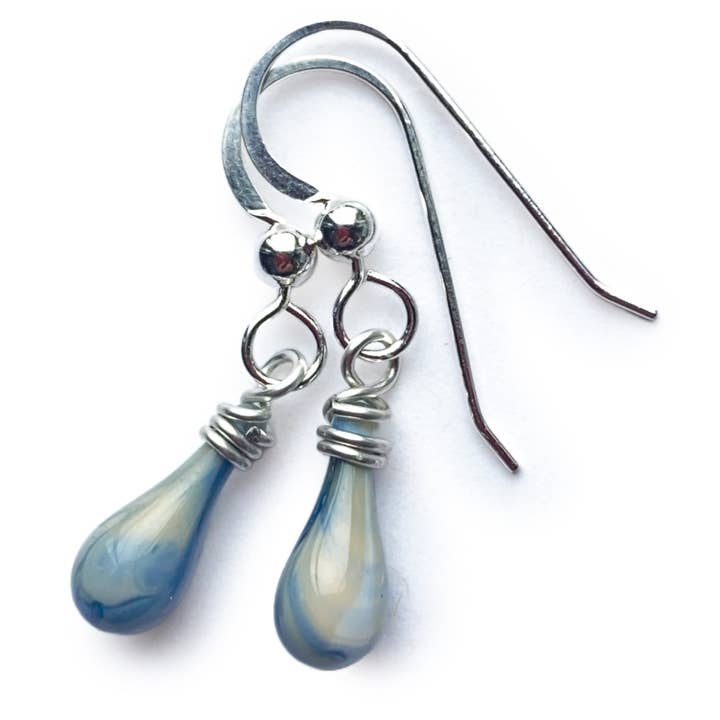 Forudbestilling: Demi Glass Dråbeformede Øreringe - Storm for engroshandel hos Sundrop Jewelry