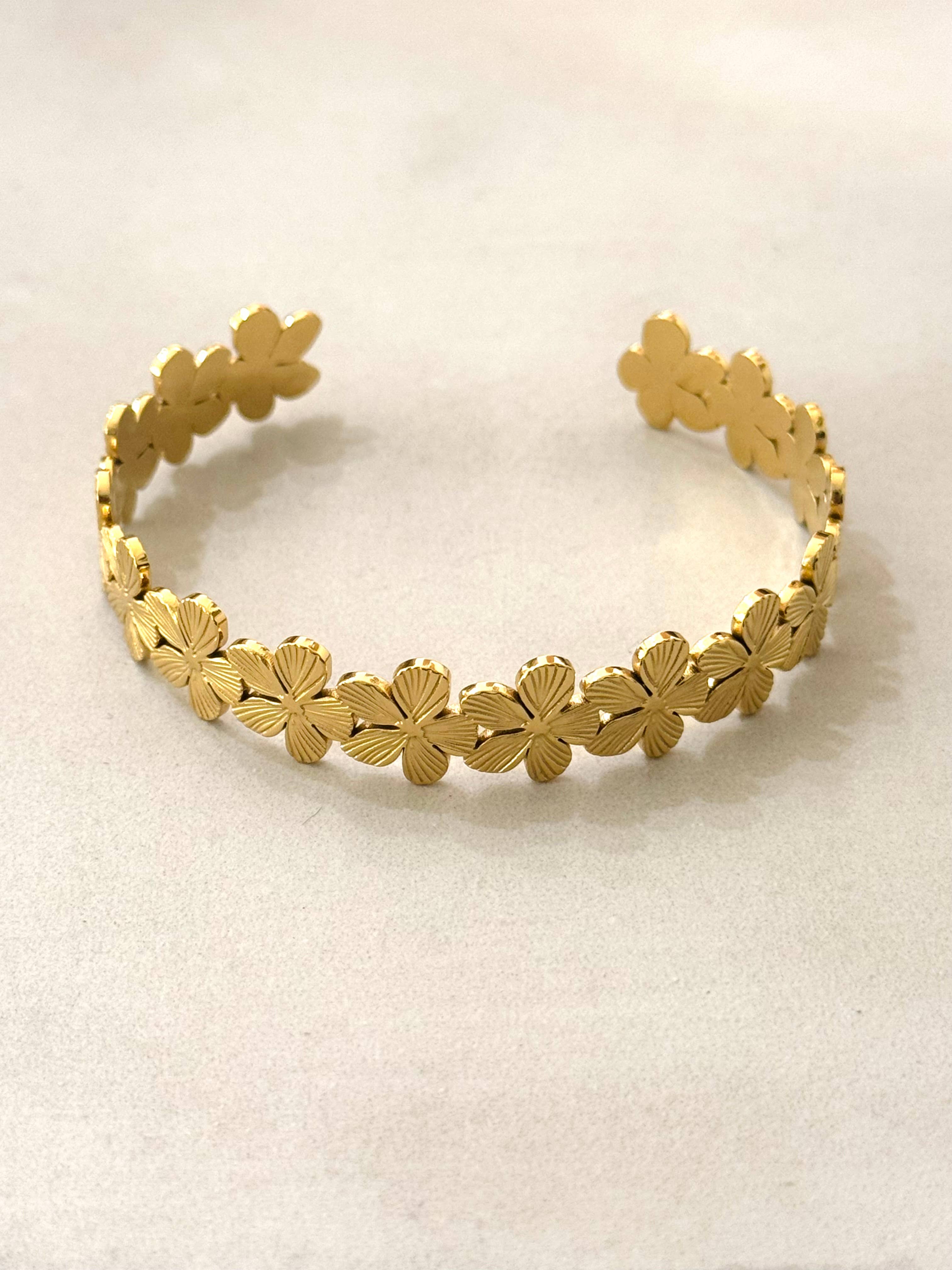 Cassette Barcelona - Wholesale Cuff bracelet - Floral Stainless Steel Bangle Bracelet