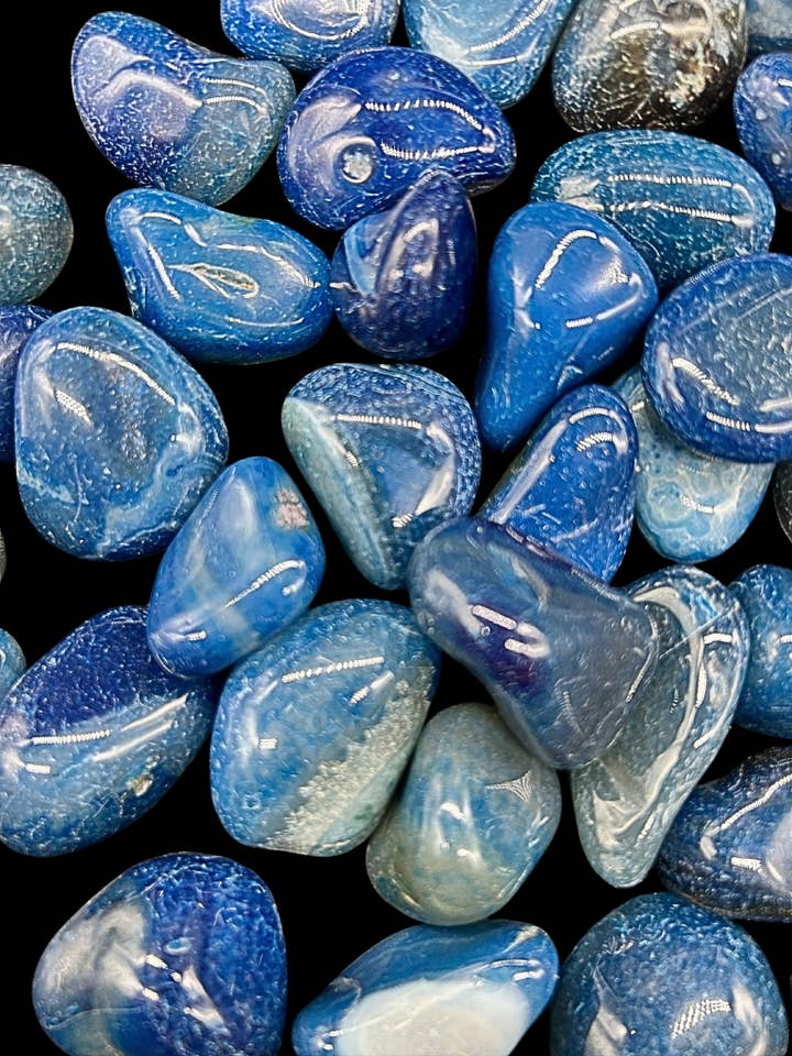 Geoworld - Tumbled Stone - Blue Agate - XL for wholesale by Geoworld Gallery