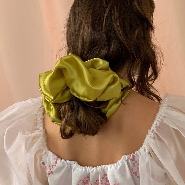 Room Shop – wholesale Scrunchie - Women’s – Giant Satin Scrunchie14