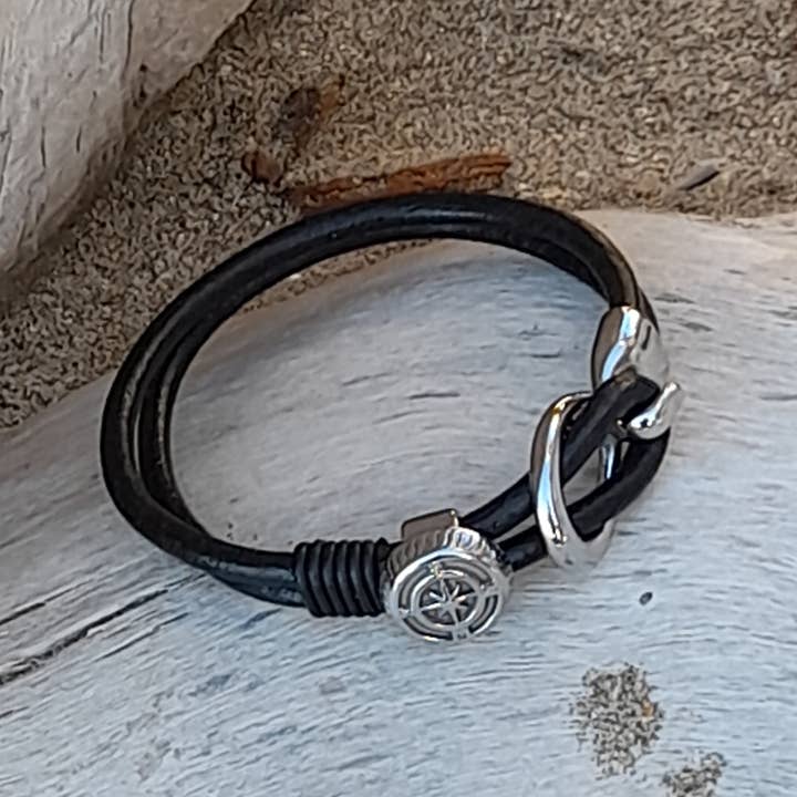 marenostrum créations – Großhandel Armband mit Charms/Anhängern – Lederarmband mit Schnalle und Knopf aus Edelstahl5