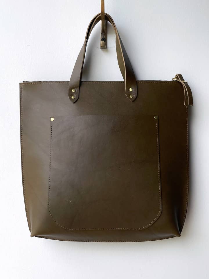 La Gunhild per la vendita all'ingrosso da parte di STUDIO ATREYU