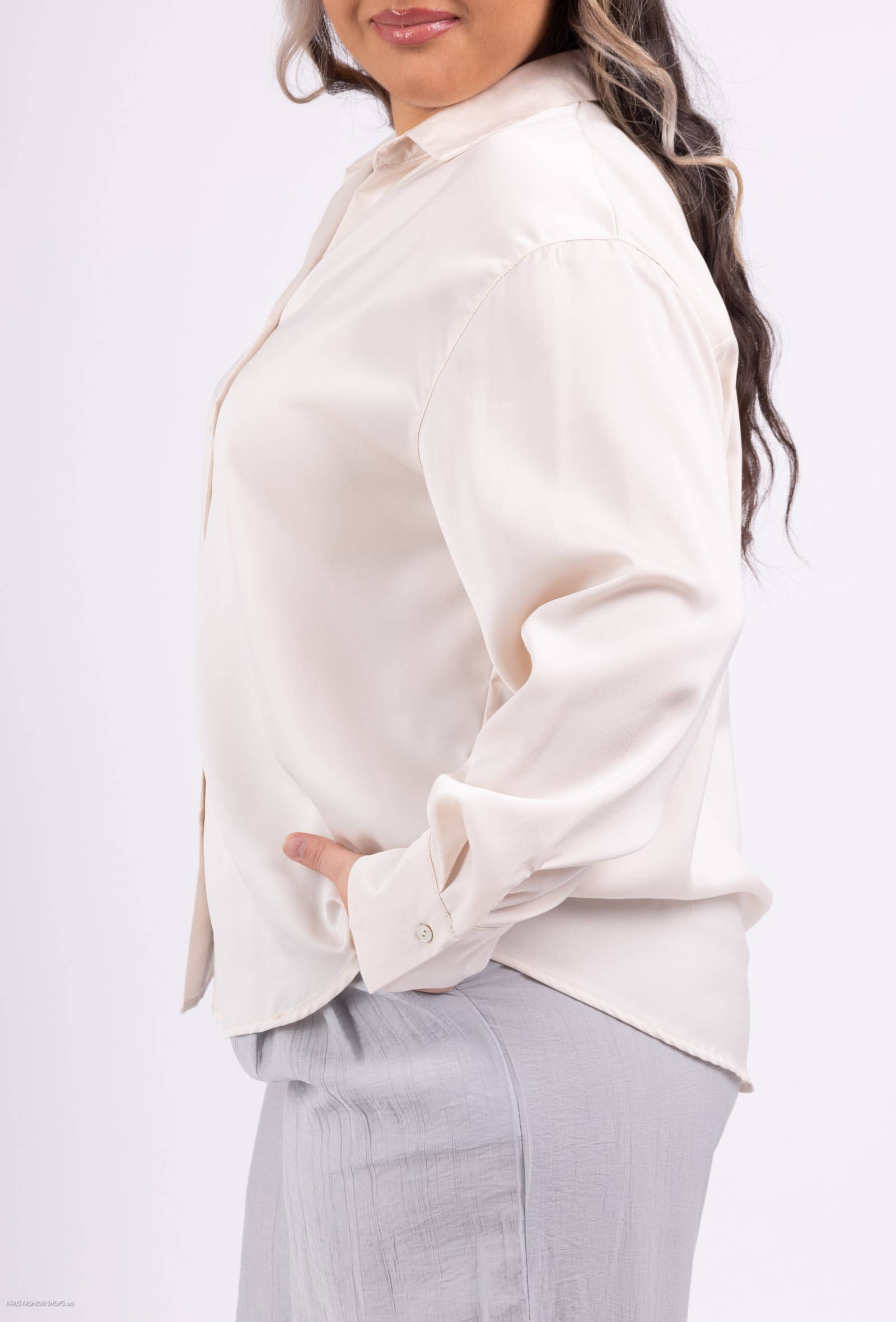 Afinity - Wholesale Button Down Shirt - Women's - Plus size satin shirt – Ref. A918-15