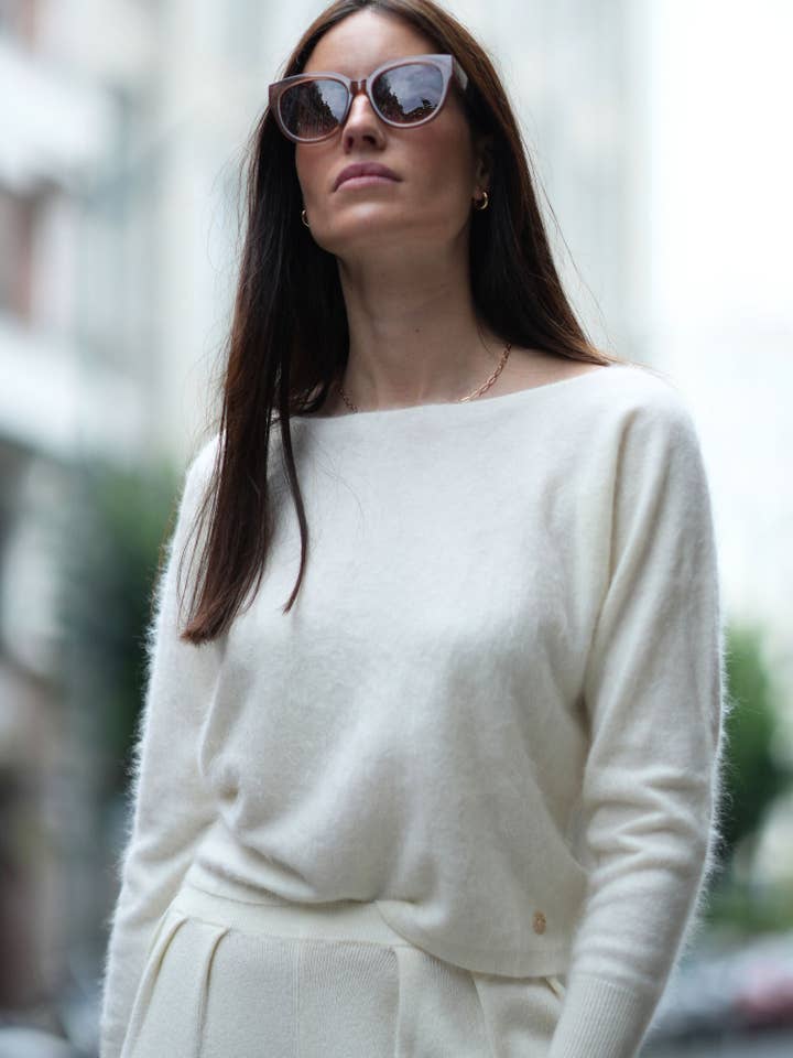 Bel Cashmere S.C. - Vendita all'ingrosso Felpa - Donna - Maglione in Cashmere Spazzolato Claudia Bianco
