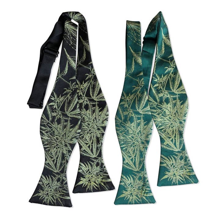 Cyberoptix Tie Lab - Wholesale Bow Tie - Men's - Marijuana Necktie. Cannabis Leaf Printed Bow Tie